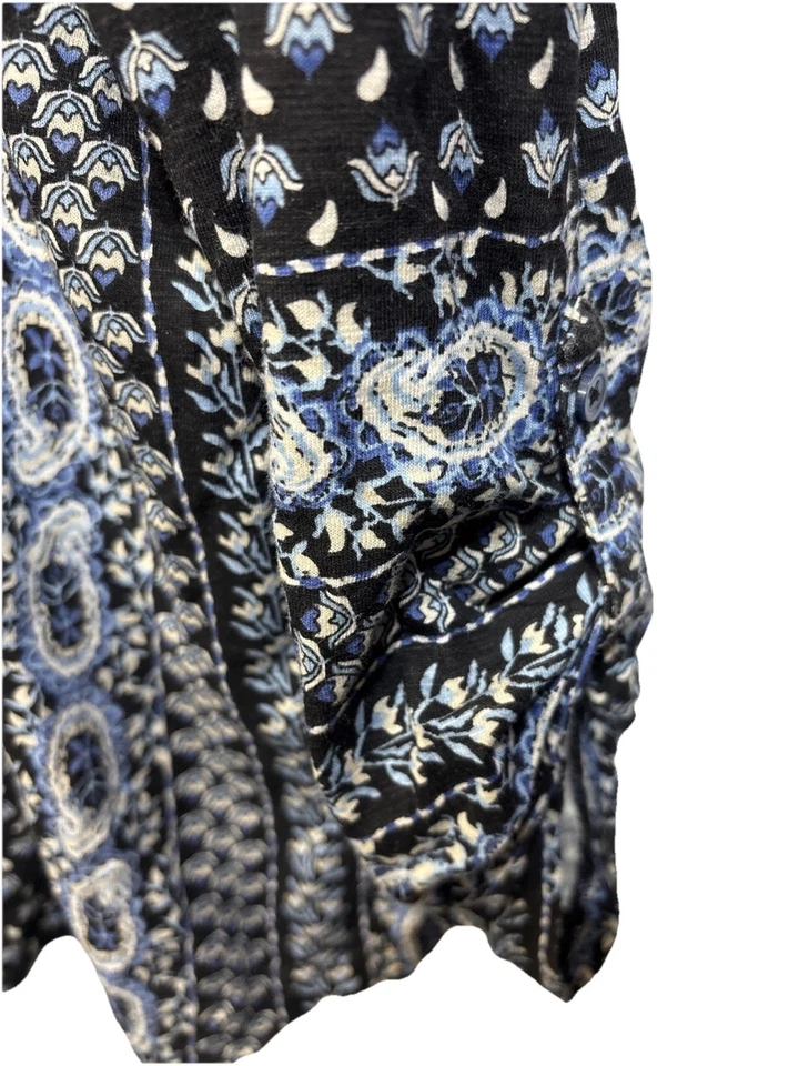 Style&co. Camiseta para mujer con cuello en V estampada, clásica, talla grande 1X negra/azul/blanca Foto 2 de 4