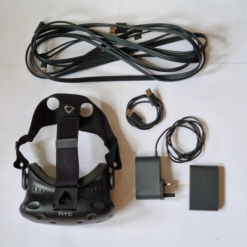 HTC Vive VR Headset - Link Box, PSU & USB Cable