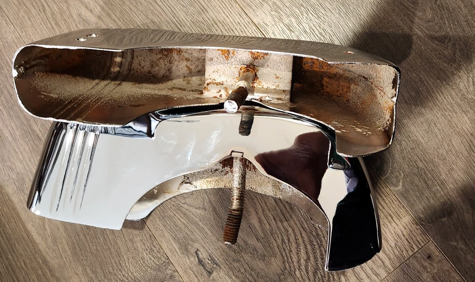 UN PAR DE PROTECTORES DE PARACHOQUES TRASEROS BUICK NUEVOS CROMADOS 1946 A 1948 TODAS LAS SERIES., Foto 3 de 3