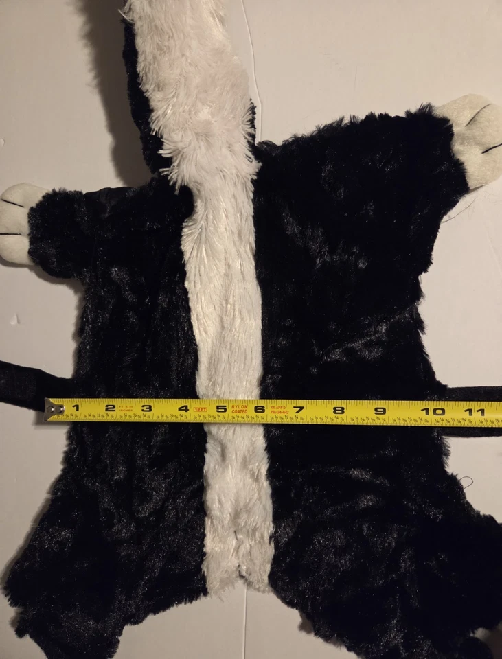 Perro/Mascota Talla Traje de mofeta peluda pequeña disfraz pies de felpa y cola raro 2008 Foto 3 de 4