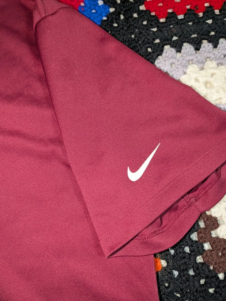 Nike Golf Dri Fit Camisa Para Hombres 2XL Rojo Granate Manga Corta Polo Poliéster Foto 2 de 4