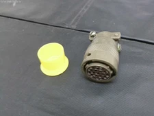 BURNDY MS3126F-14-19S CONNECTOR - USA SELLER - LIGHT SPEED SHIPPING