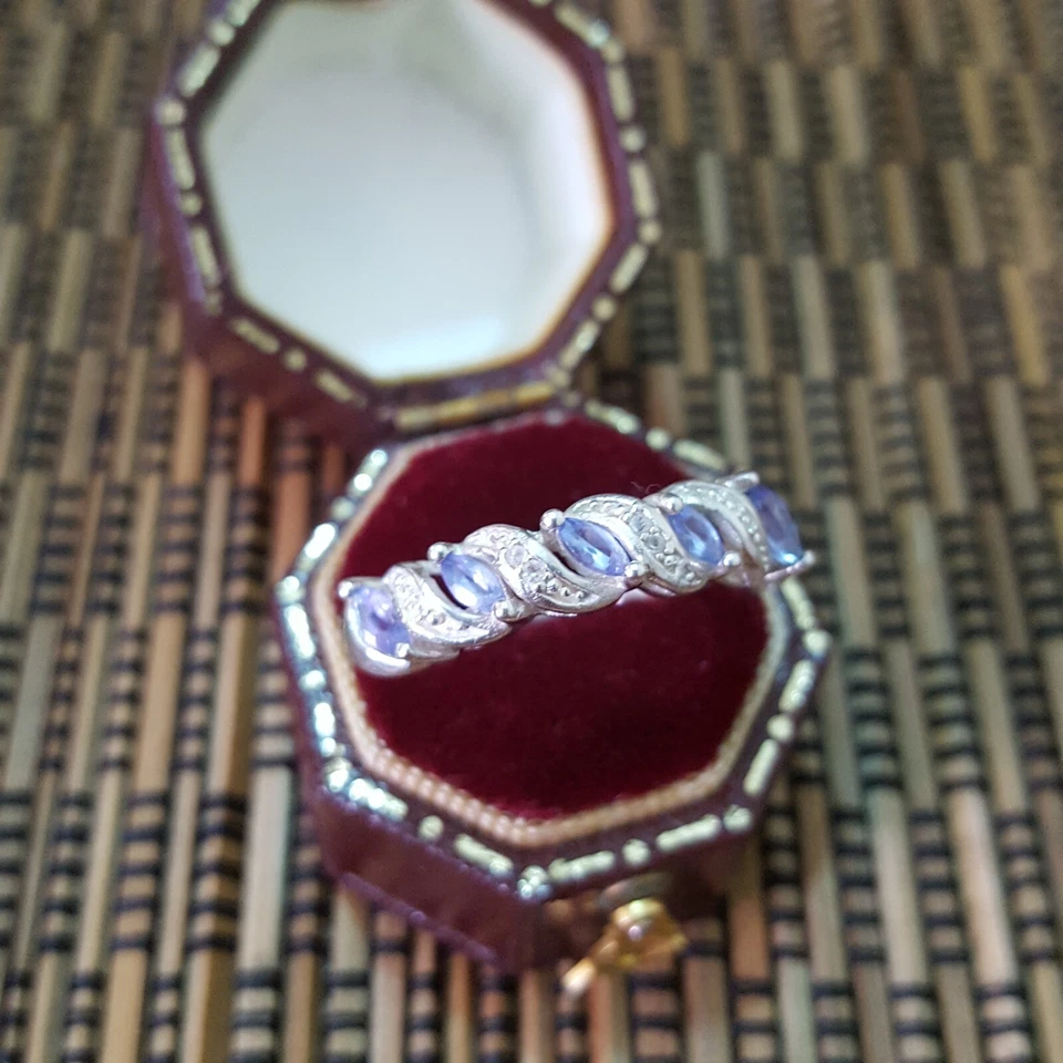 Anillo de plata de ley 925, banda de tanzanita genuina, talla P EE. UU. 7,5 Foto 2 de 4