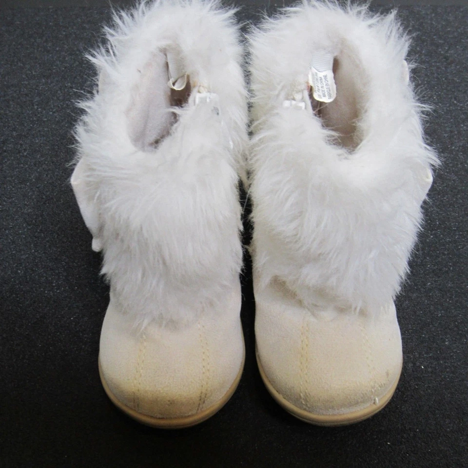 Gymboree baby white fur booties with bow and zipper holiday perfect-Size 6 - Image 4 of 4