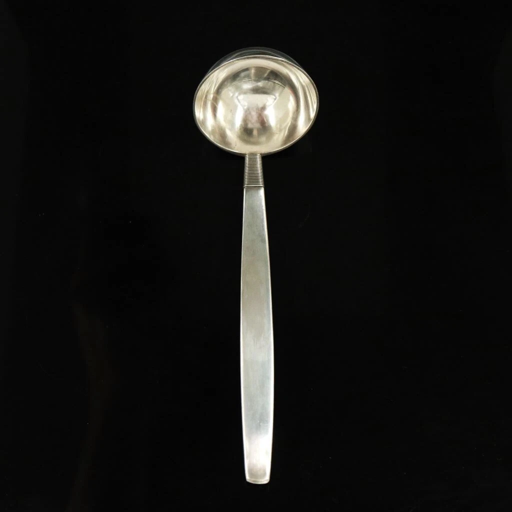 Svend Weihrauch - F. Hingelberg. Silver Sauce Ladle, curved. No. 18.