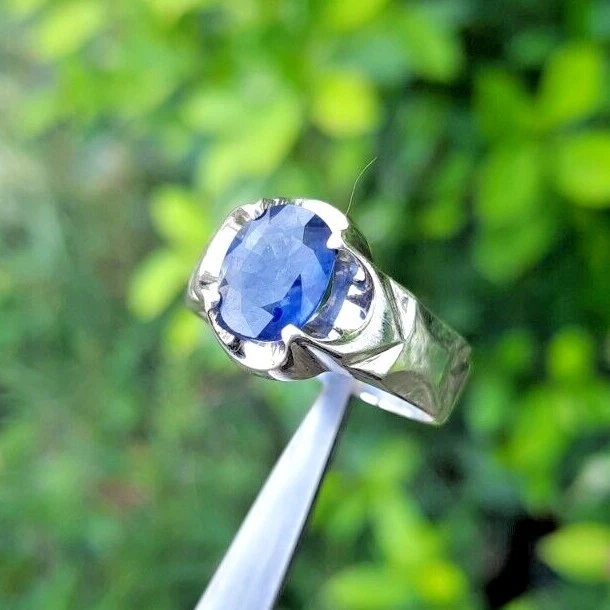 Diamond Sapphire Ring • 6 carats Royal Blue | Modern Gem Jewelry