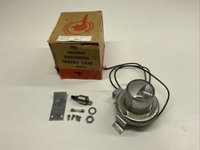 NOS GM 1949-52 Pontiac Under Hood Trouble Lig...