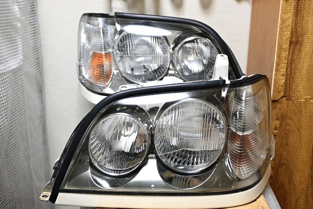 Right Headlights for Toyota Crown for sale | eBay
