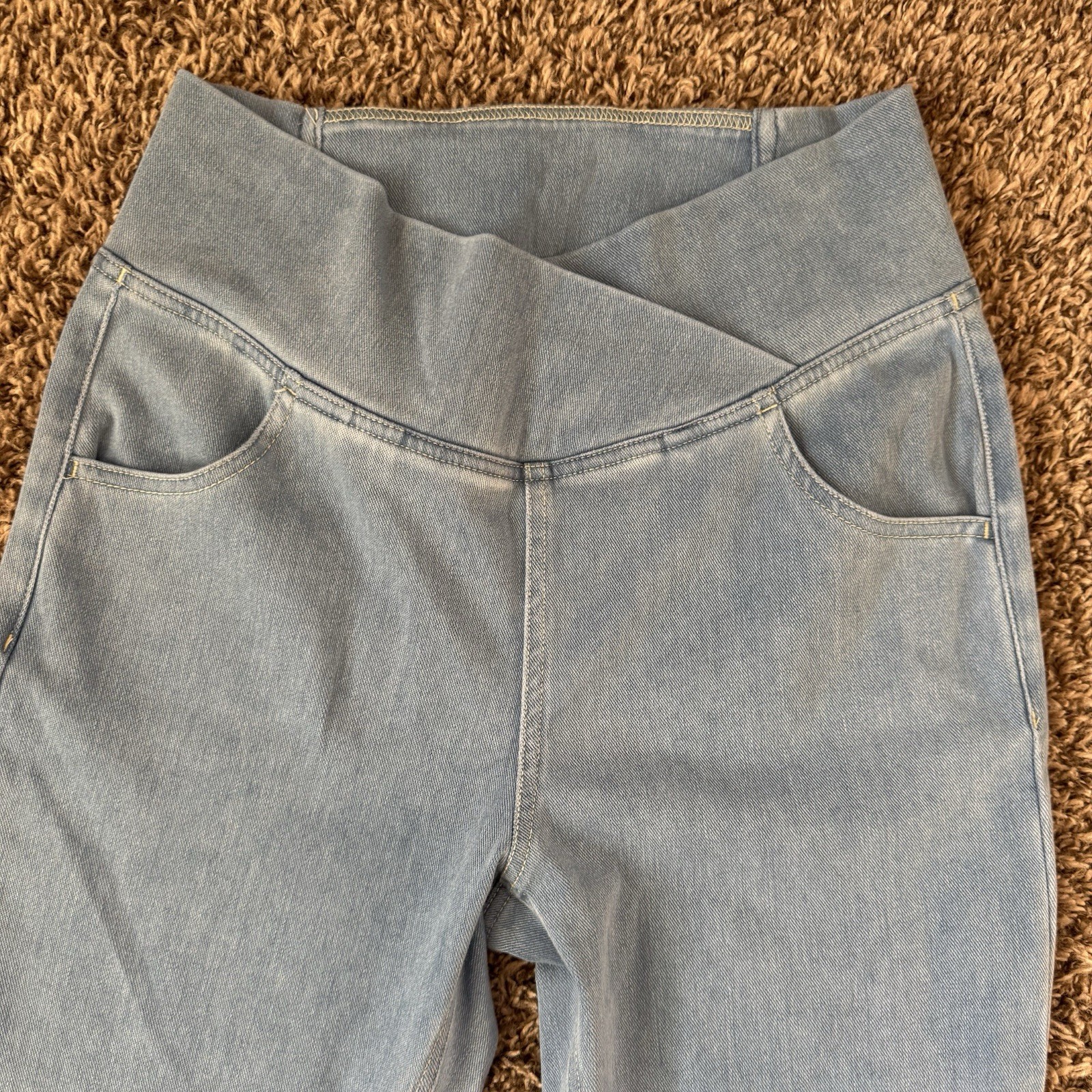 Halara Flex Mediumhigh waisted crossover pocket l… - image 5