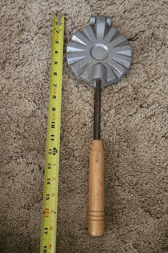  Vintage Vitantonio No. 2 Pizzelle Iron - Cleveland 6 OH 