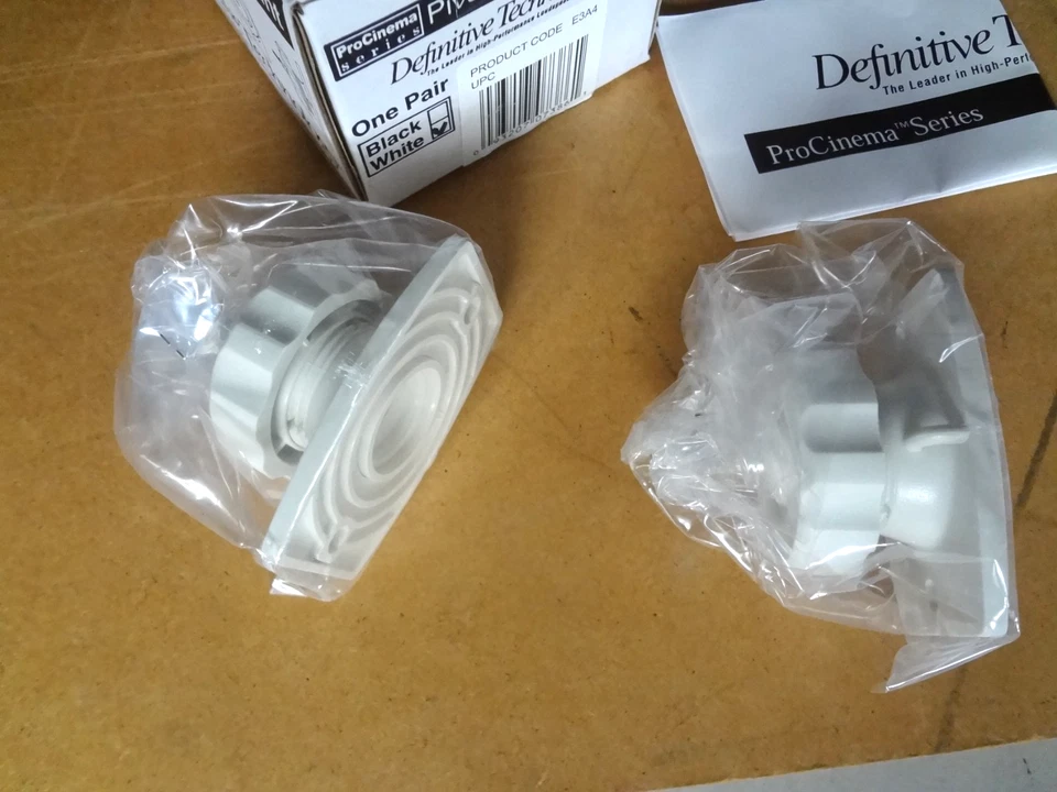 Definitive Technology Pivoting Wall-Mount Bracket - White 2Pcs. - Image 3 of 4