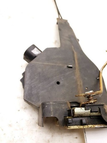 2002 TOYOTA RAV4 DRIVER SIDE REAR DOOR LOCK ACTUATOR ASSEMBLY - Picture 12 of 12