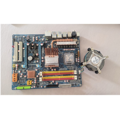 GIGABYTE GA-EX38-DS4 ATX Mainboard Intel LGA 775 DDR2 mit CPU und Kühler