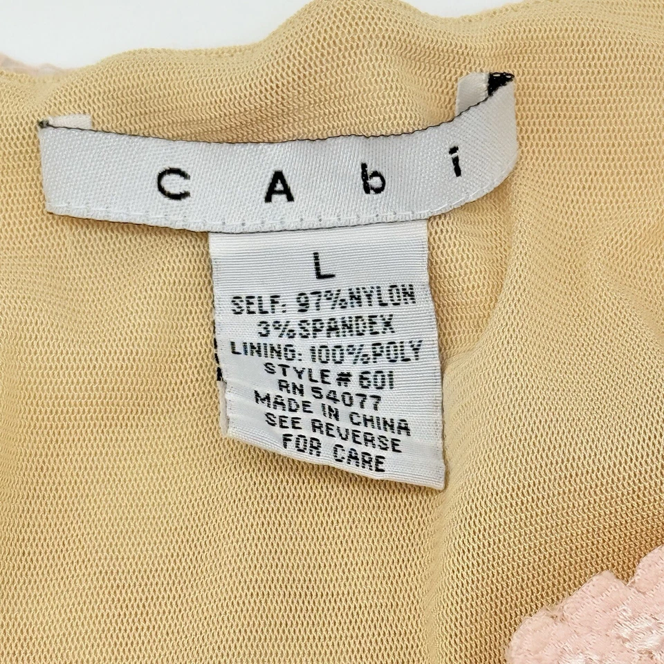 Top Cabi Rosa Encaje Beige Forro Festoneado Cuello en V Cintura Imperio Elastizado Talla Grande Foto 3 de 4