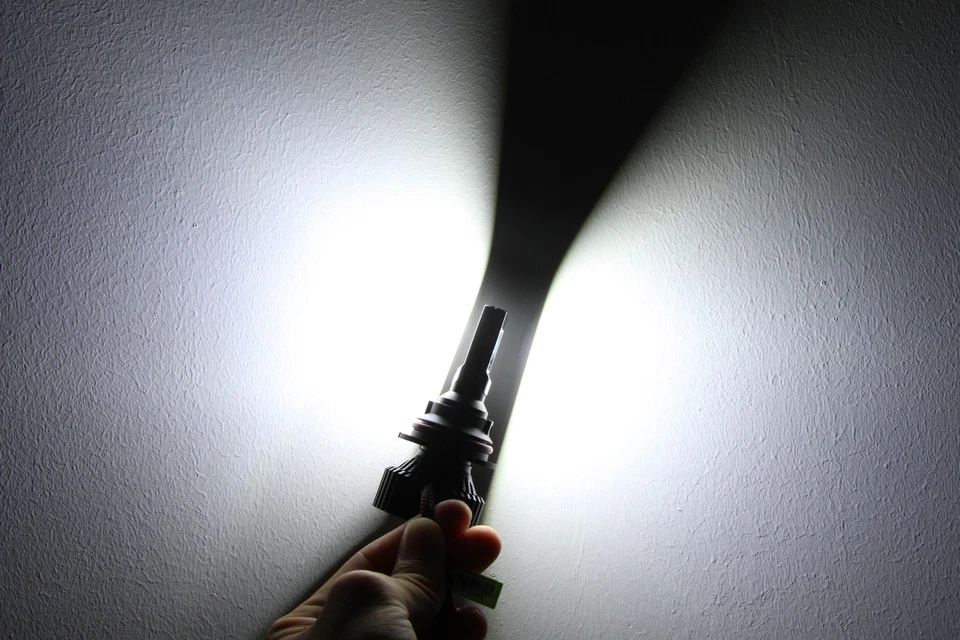 Allá Lighting 9004 Bombilla LED Lámpara Faro Alto Bajo Doble Vigas Repuesto Blanco Foto 2 de 4