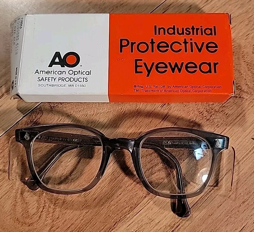 Vintage AO American Optical Poly Carb Flex-Fit 6M Safety Vintage AO American Optical Poly Carb Flex-Fit 6M Safety