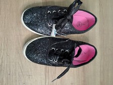 Wonder Nation Girls Black Fashion Sneaker Shoes Size 2 NEW WITHOUT BOX