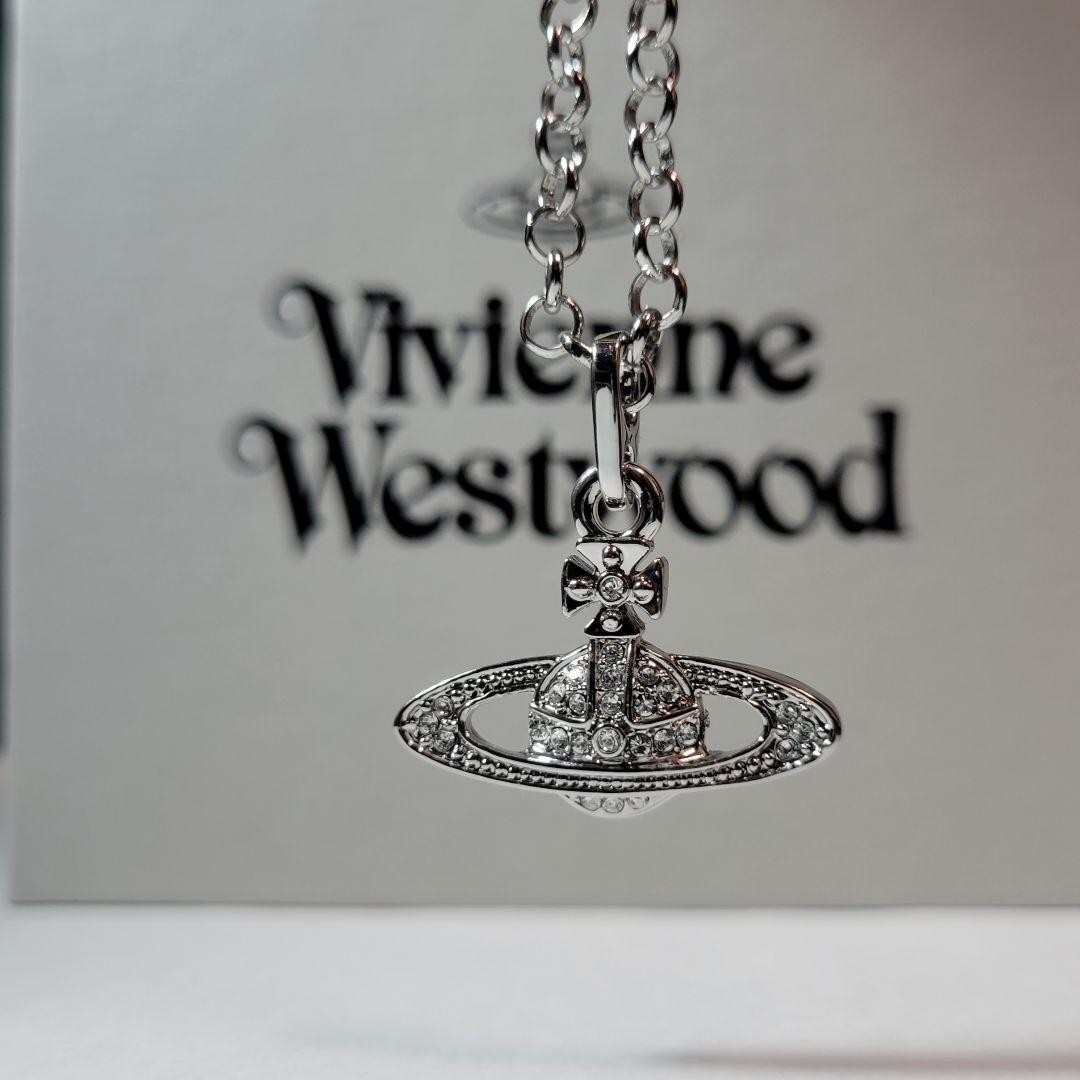 VivienneWestwood MINI BAS RELIEF orb necklace Mint | eBay