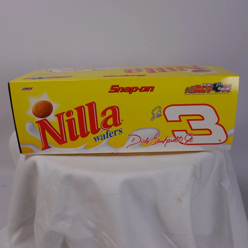 Dale Earnhardt Jr #3 Nilla Wafers Action Die Cast Car 1:24 Scale SSX2335 - Image 4 of 4
