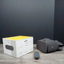Google Daydream View Virtual Reality [VR] Headset Slate w/ Remote