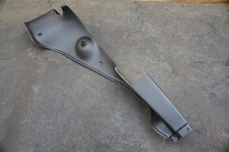 Cuarto trasero izquierdo área de carga maletero embellecedor QK43BX7AB Dodge Viper Gts cupé 1999-02 Foto 2 de 4