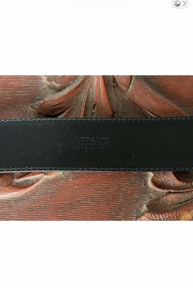 Hebilla de cabeza de Medusa dorada Versace con cinturón de cuero de becerro negro ~ 90/36 Foto 4 de 4