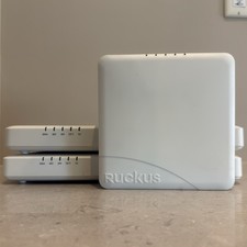 Lot of 5 Ruckus ZoneFlex R500 Wireless Access Points 901-R500-US00 Unleashed