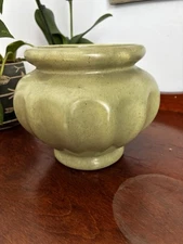 Haeger Art Pottery Green Speckled Mid-Century Modern Vase/Planter 5.5 Inches
