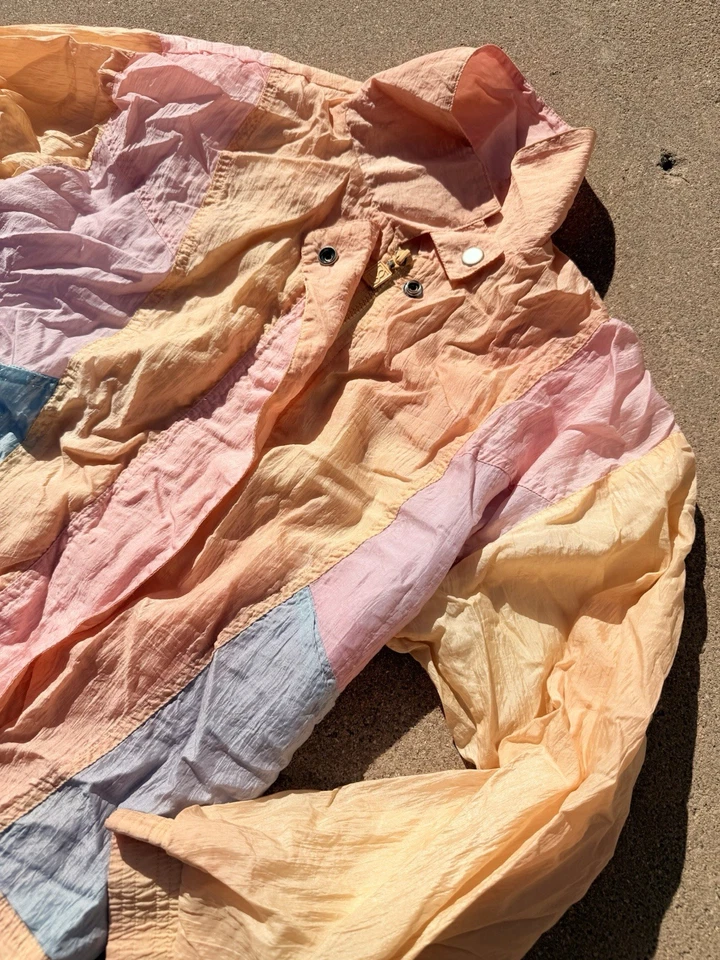 Chaqueta cortavientos vintage Petite Sophisticate Colorblock - Pasteles Foto 2 de 4