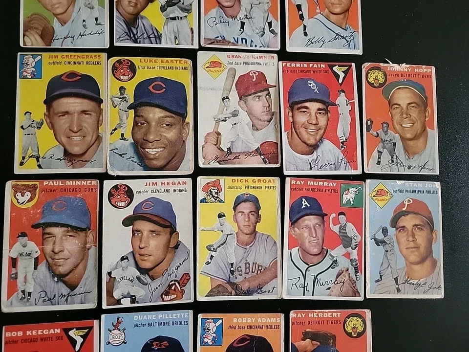 1954 Topps Baseball Card Lot - 18 Different - W/ Paul Smith and Billy Martin - Image 3 of 4