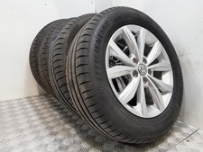 Set Of Genuine 15 Inch VOLKSWAGEN Polo Alloy Wheels & Tyres 2G0601025 Salou