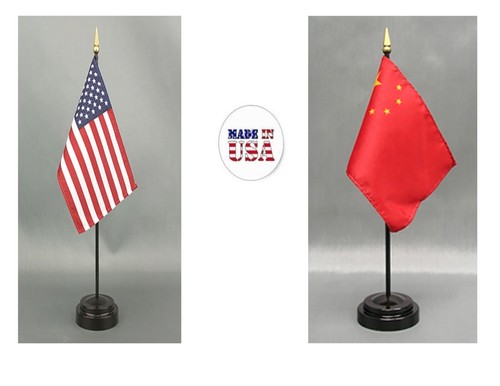 Hecho en los EE. UU.- 1 American & 1 Country Rayon 4""x6"" Bandera de escritorio de oficina y 2 soportes - Imagen 45 de 217