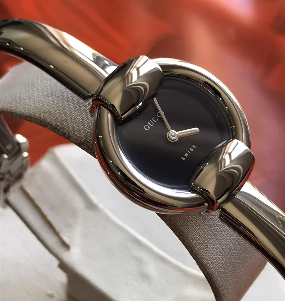 Ladies Genuine Gucci 1400L Designer Swiss Bangle Bracelet Watch