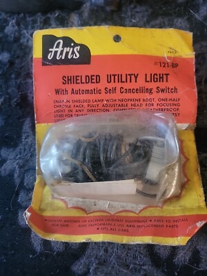 VINTAGE UNIVERSAL UNDER HOOD OR TRUNK LIGHT LAMP WITH SELF CANCELLING SWITCH NOS