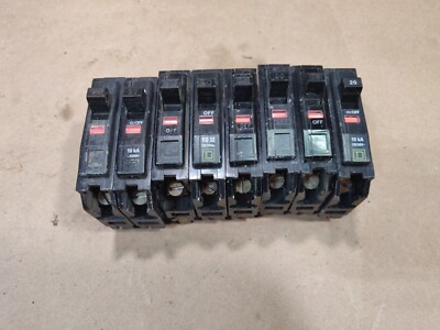 Lot of 8, Square D QOB120 20 AMP 1 Pole 120V Bolt-on Circuit Breakers