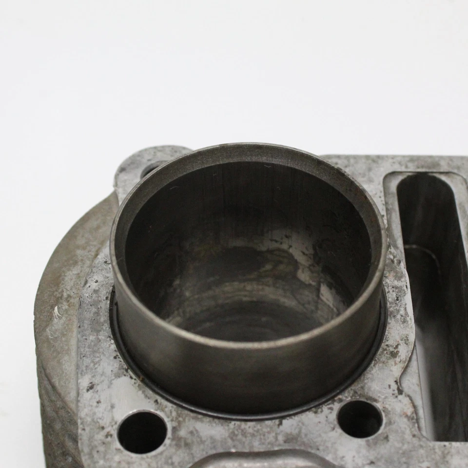 Honda CB360T 1976 cilindro de motor OEM 12100-369-000 Foto 2 de 4