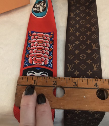 NEW LOUIS VUITTON Limited Edition KABUKI Monogram Silk Scarf Bandeau Red - Picture 11 of 11