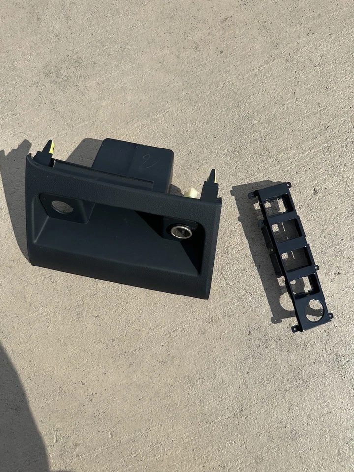 2010 Toyota Tundra Dash Controls Can Be Purchased Together Or Separately - Image 3 of 4