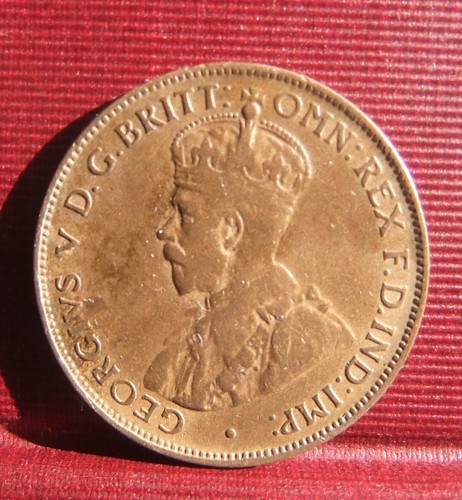1931 AUSTRALIAN HALF PENNY BRONZE COIN King George V 1" Diameter