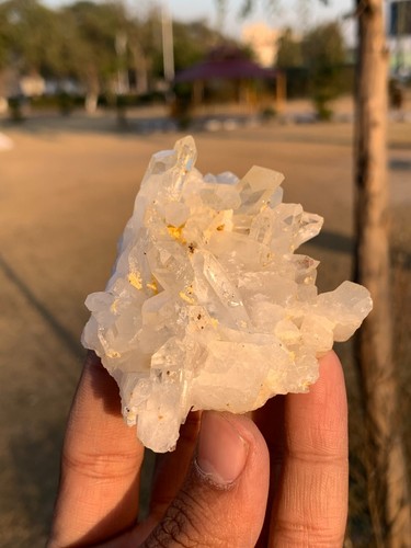 Rara manojo de cuarzo transparente terminado con siderita de Skardu Pak - Imagen 4 de 11