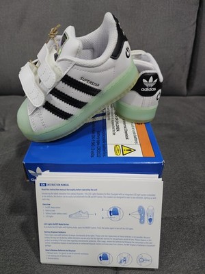 Adidas Superstar LED Lights Kleinkind Baby Schuhe Turnschuhe Größe UK 5K Neu IG7005