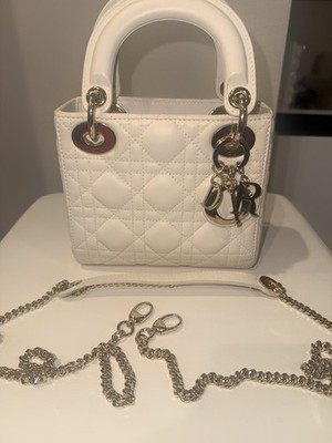 Christian Dior ハンドバッグ ホワイト Christian Dior Mini White Quilted Top Handle Bag with Chain Strap