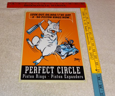 VINTAGE PERFECT CIRCLE PISTON RINGS & EXPANDERS PIG +CAR 12" METAL GASOLINE SIGN