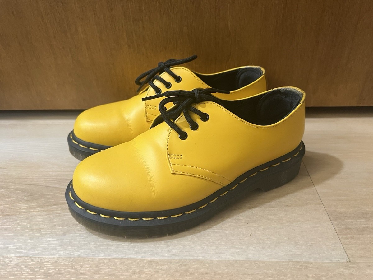 靴 Dr. Martens Polley / Mustard Dr. Martens Polley / Mustard
