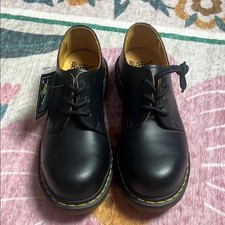 Dr. Martens 1925 5400 Black Smooth Leather Oxford Shoes Women's size 7 NWT