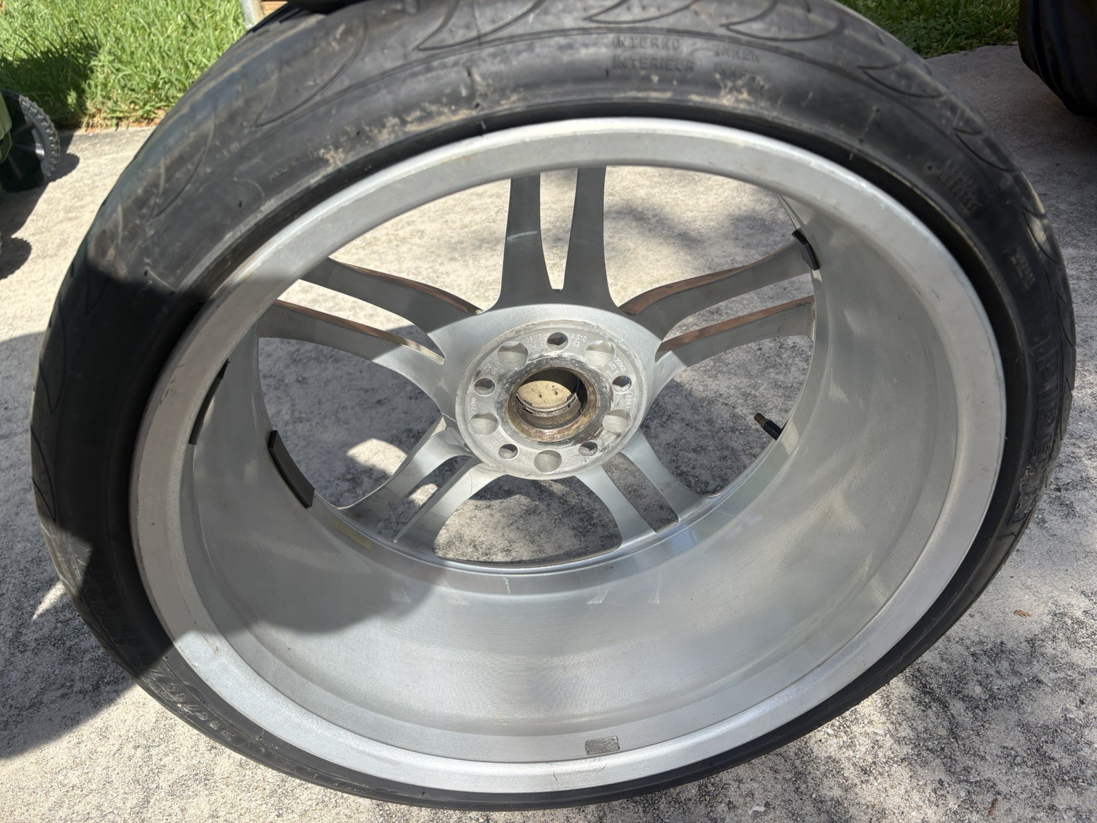 Audi R8 Front Wheels Set