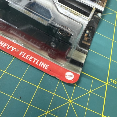 Hot Wheels Fast & Furious Dominic Toretto 1950 Chevy Fleetline 1/64 - Picture 3 of 5