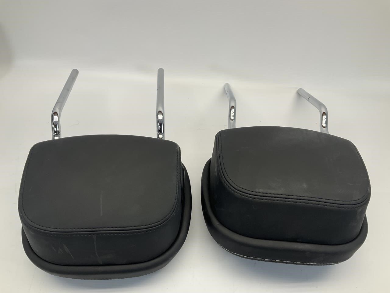 17-22 Maserati Levante Front Seat Headrest Set Of 2 T