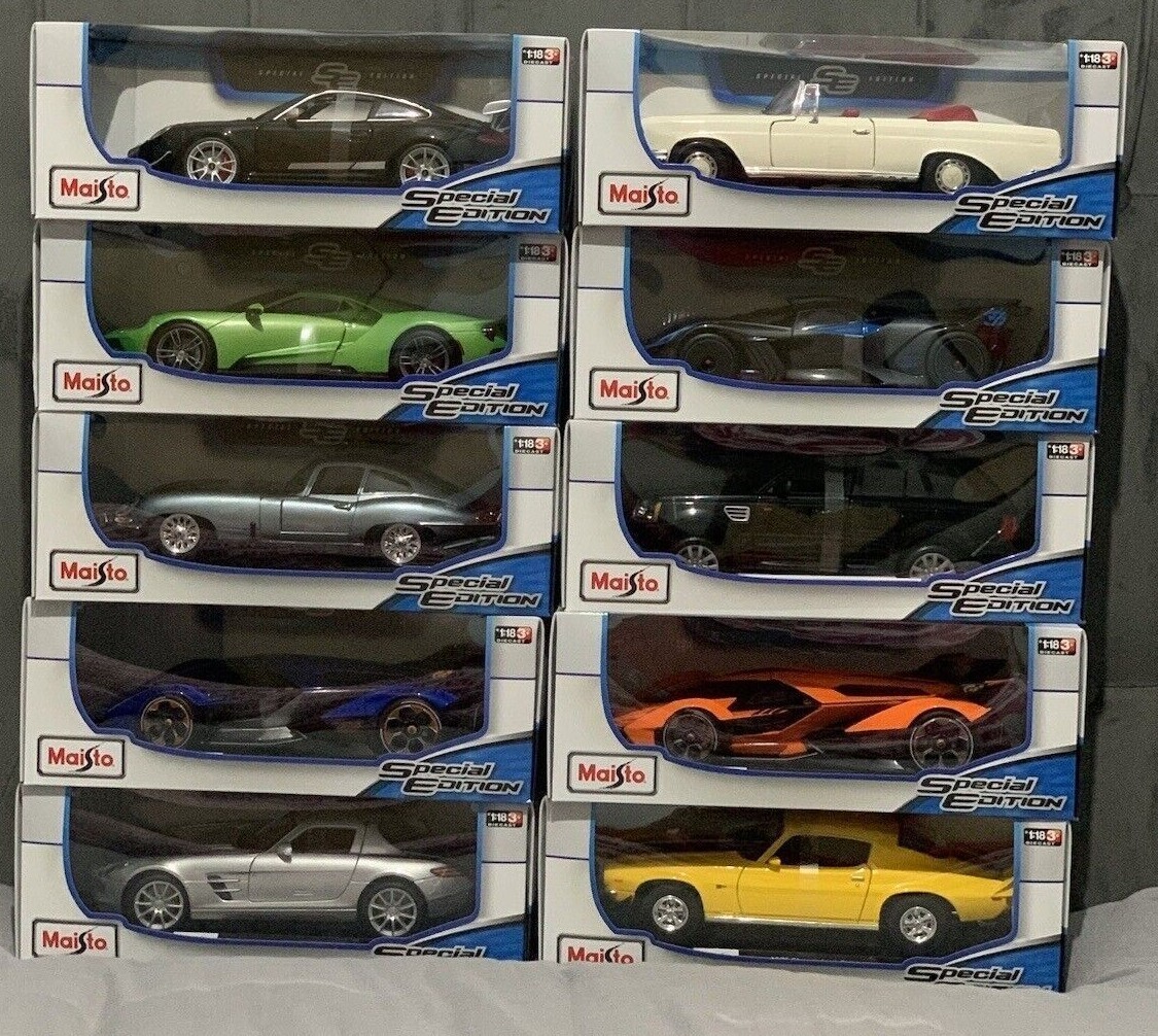 Maisto Special Edition 1:18 Scale Diecast Car Models Mustang