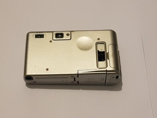 Fujifilm Endeavor 101ix Silver Comact APS Film Camera Fujinon Lens 24mm Tested - Picture 2 of 6